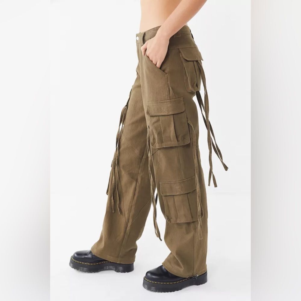 I.AM.GIA I am Gia baggy arm green cargo pants with Bow detail - Picture 2 of 16